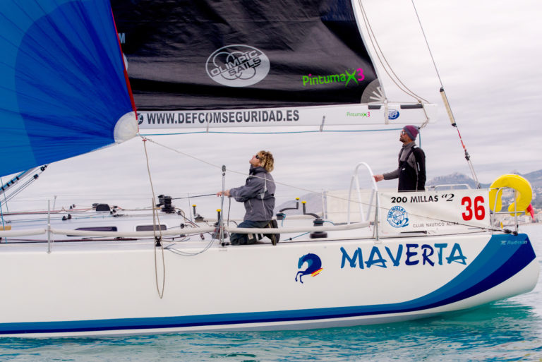 VELA CRUCERO RCNT